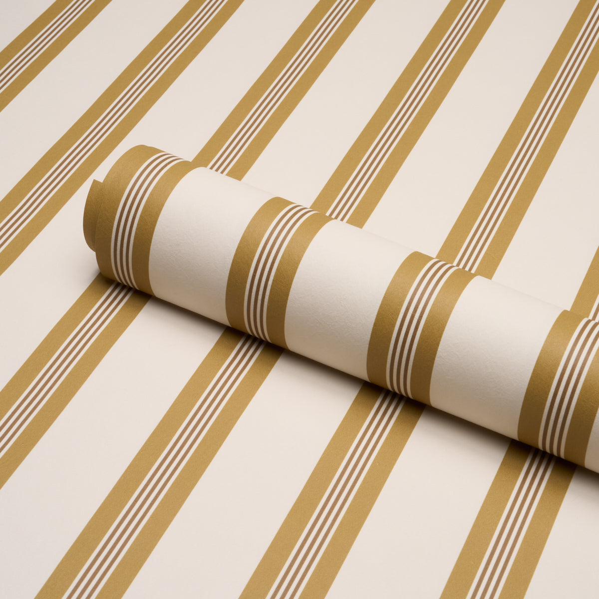 CHATHAM-STRIPE-OCHRE-SCHUMACHER-5018171 - Schumacher Wallpaper