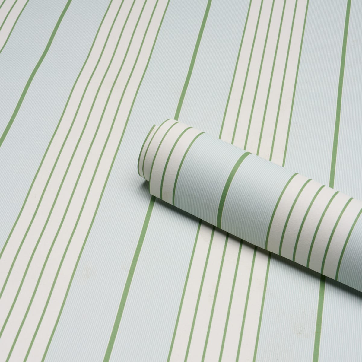 AUDREY-STRIPE-SKY-LEAF-SCHUMACHER-5018180 - Schumacher Wallpaper
