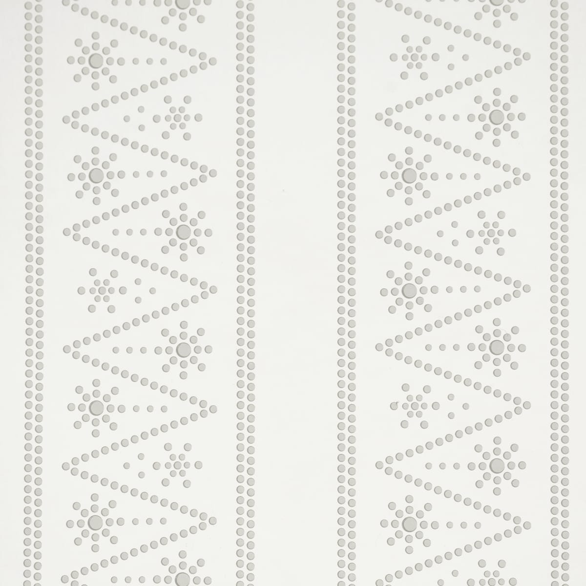 THE-PEARLIES-SILVER-SCHUMACHER-5018370