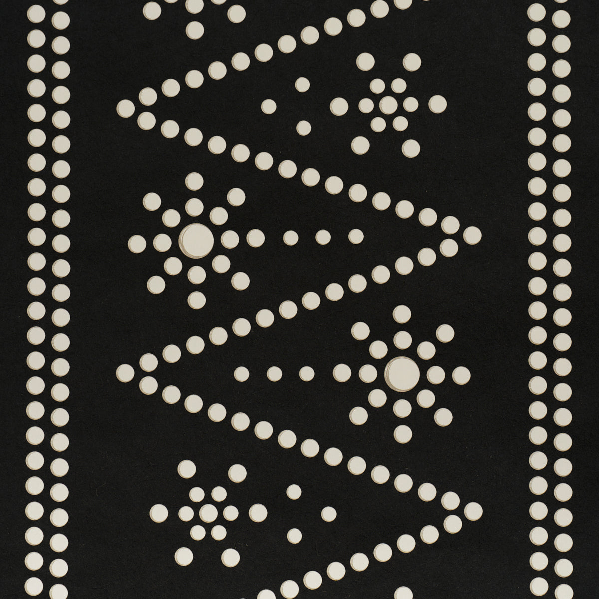 THE-PEARLIES-BLACK-SCHUMACHER-5018373