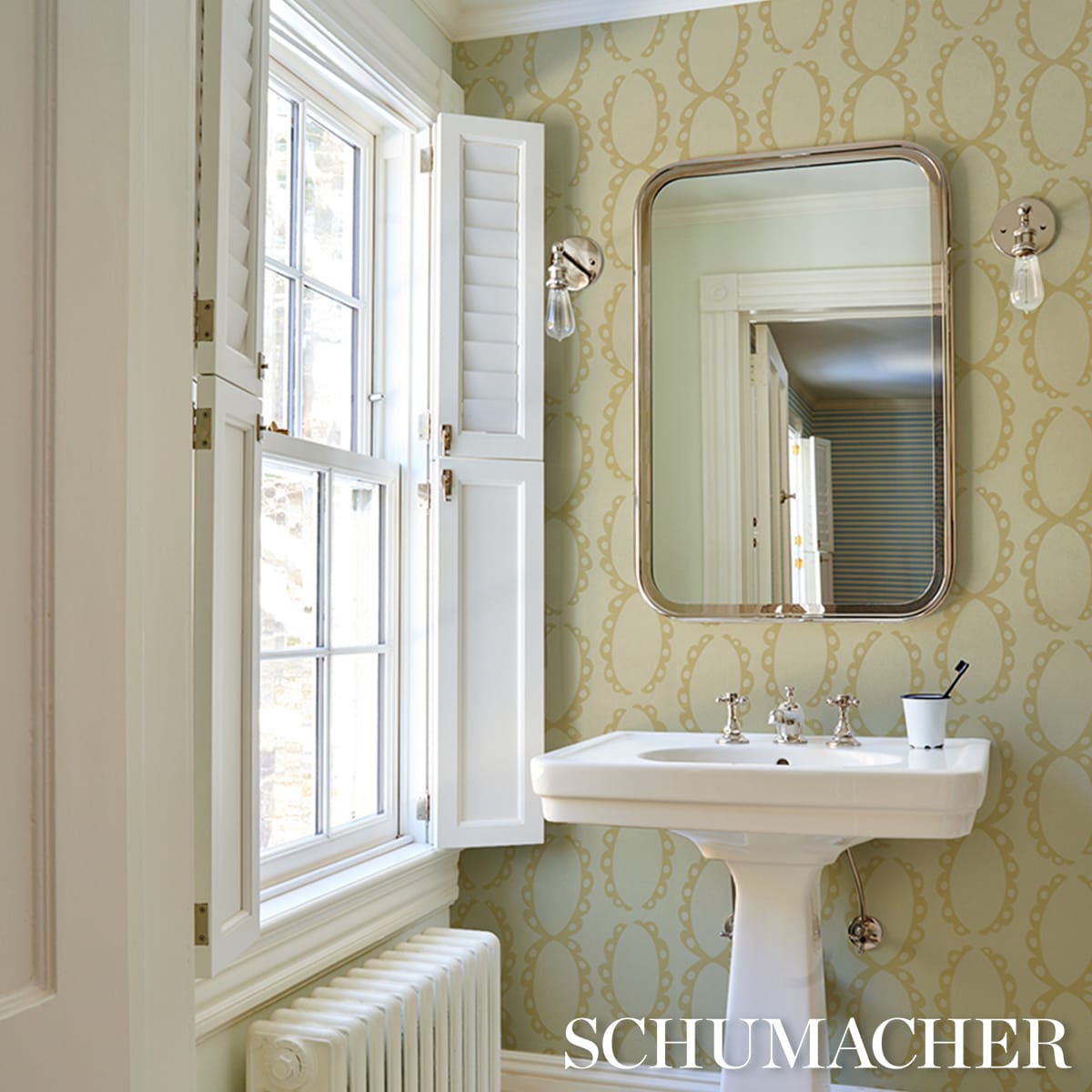 THE-SAINTS-SOFT-GOLD-SCHUMACHER-5018381 - Schumacher Wallpaper