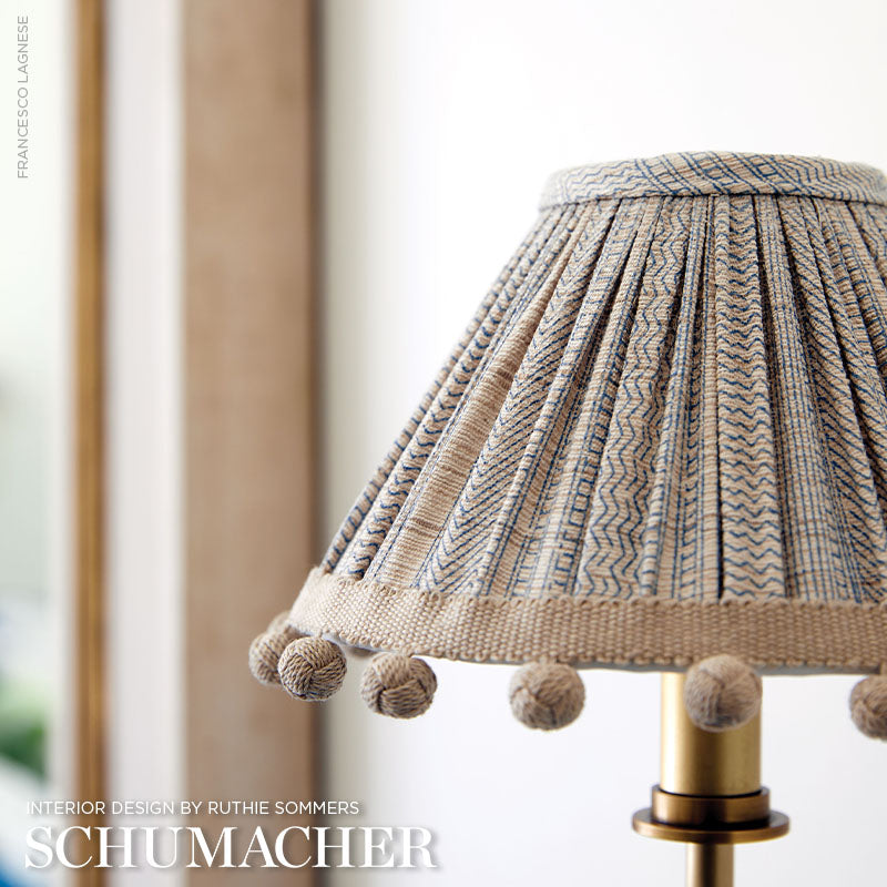 PIERRE-BOBBLE-FRINGE-GREIGE-SCHUMACHER-65511 - Schumacher Recortar
