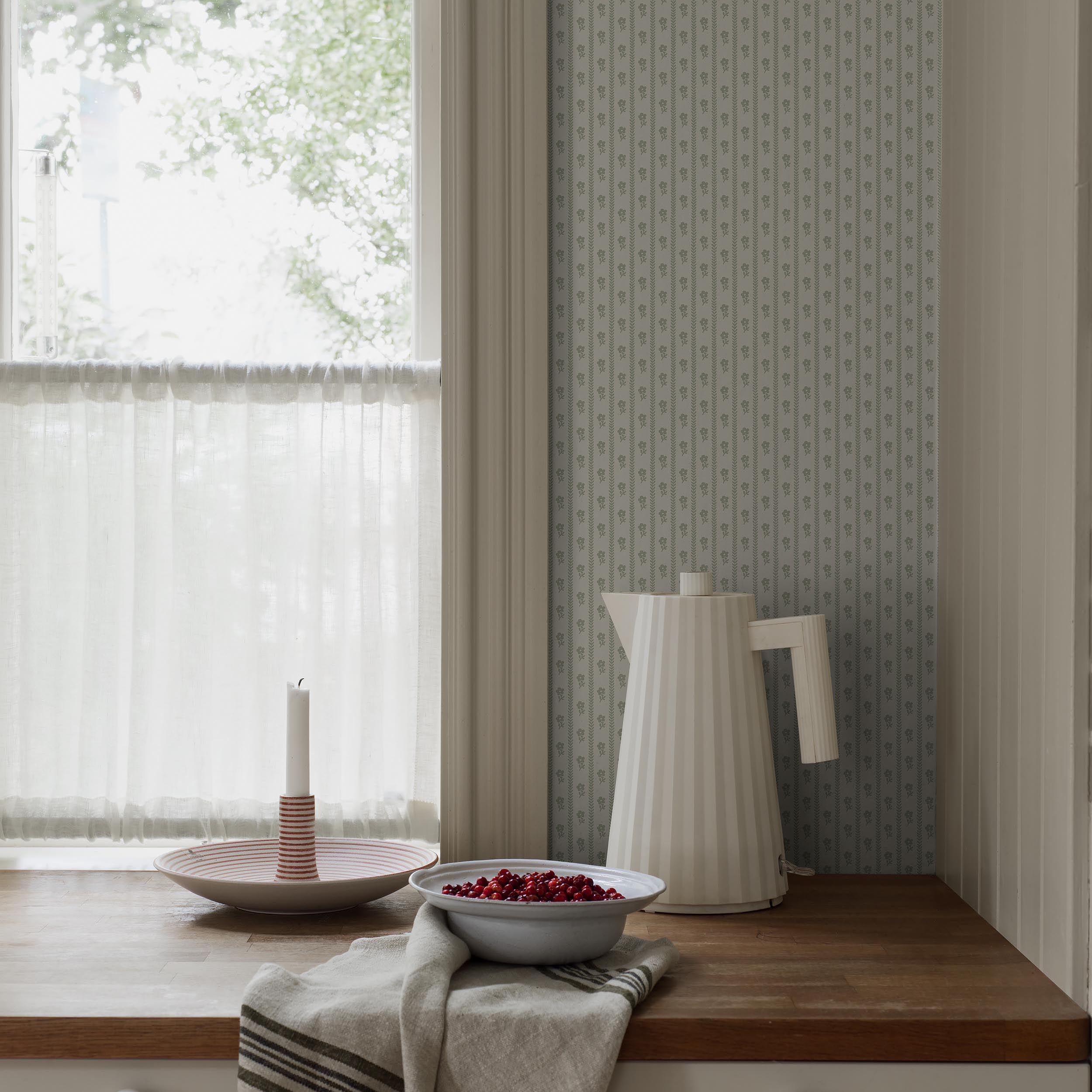 LILLA-LYCKAN-SAGE-SCHUMACHER-6954 - Schumacher Wallpaper