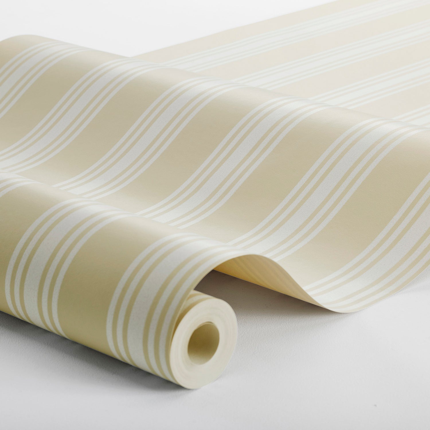 GUNNEBO-WHEAT-SCHUMACHER-6960 - Schumacher Wallpaper