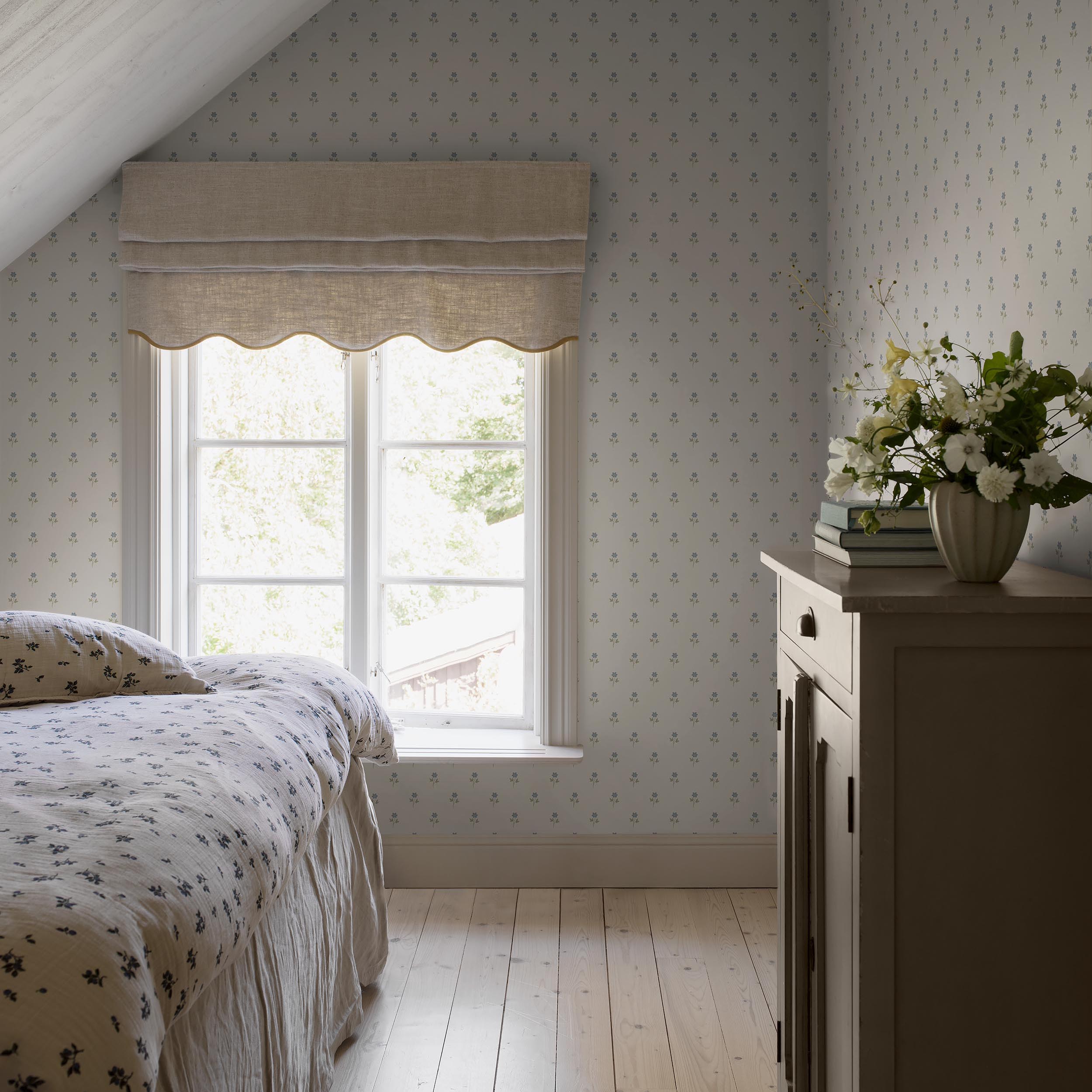 ANEMONE-BY-BORSTAPETER-BLUE-SCHUMACHER-6974 - Schumacher Wallpaper