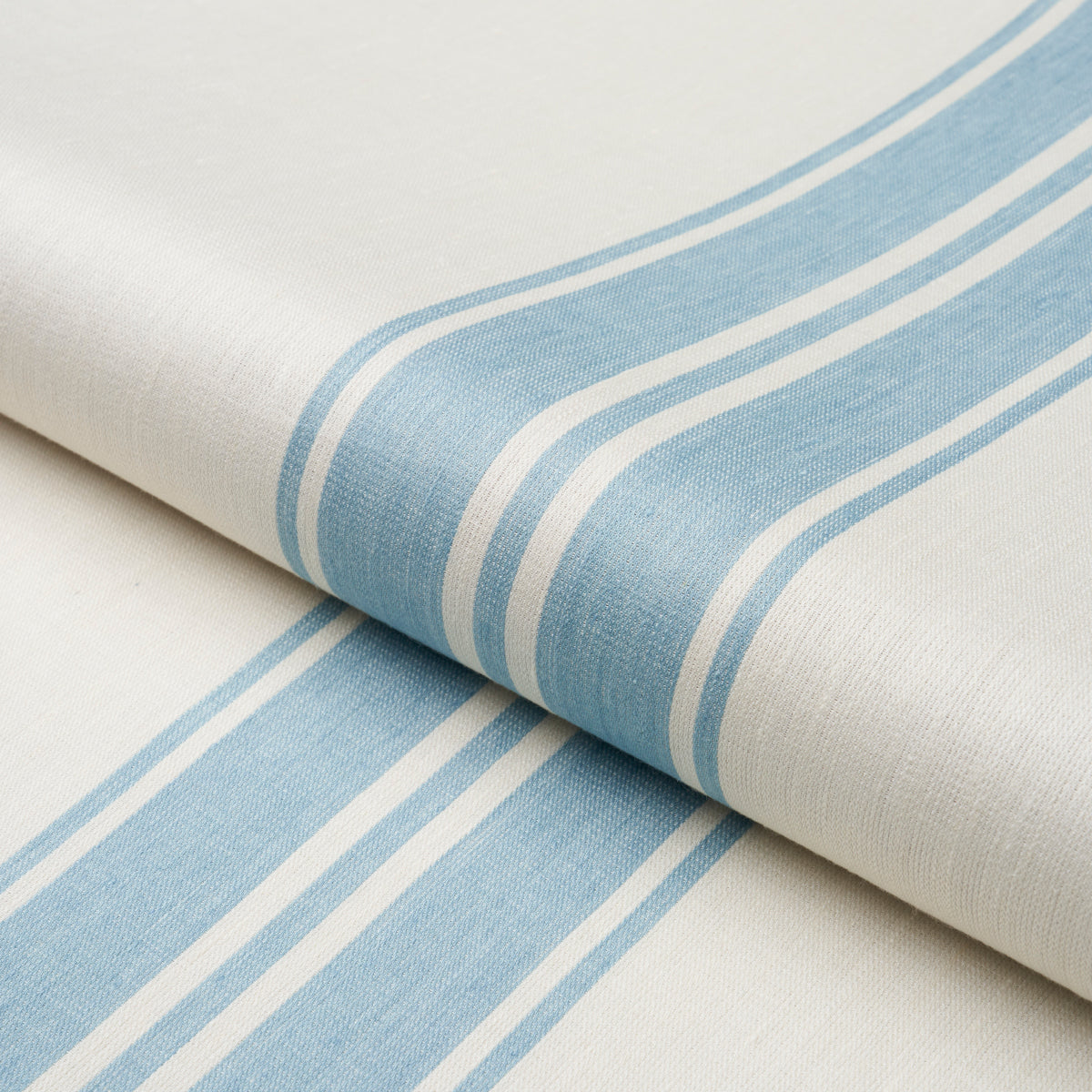 BRENTWOOD-STRIPE-POOL-SCHUMACHER-70875 - Schumacher Tela