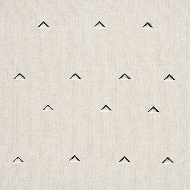 OVERLAPPING-TRIANGLES-HAND-PRINT-BLACK-WHITE-SCHUMACHER-74020 - Schumacher Tela