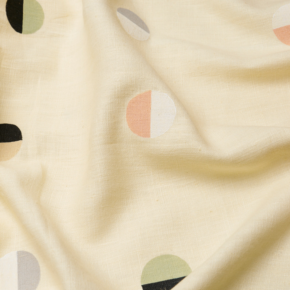 JOSHUA-TREE-HAND-BLOCK-PRINT-MULTI-ON-SUN-SCHUMACHER-74044 - Schumacher Tela