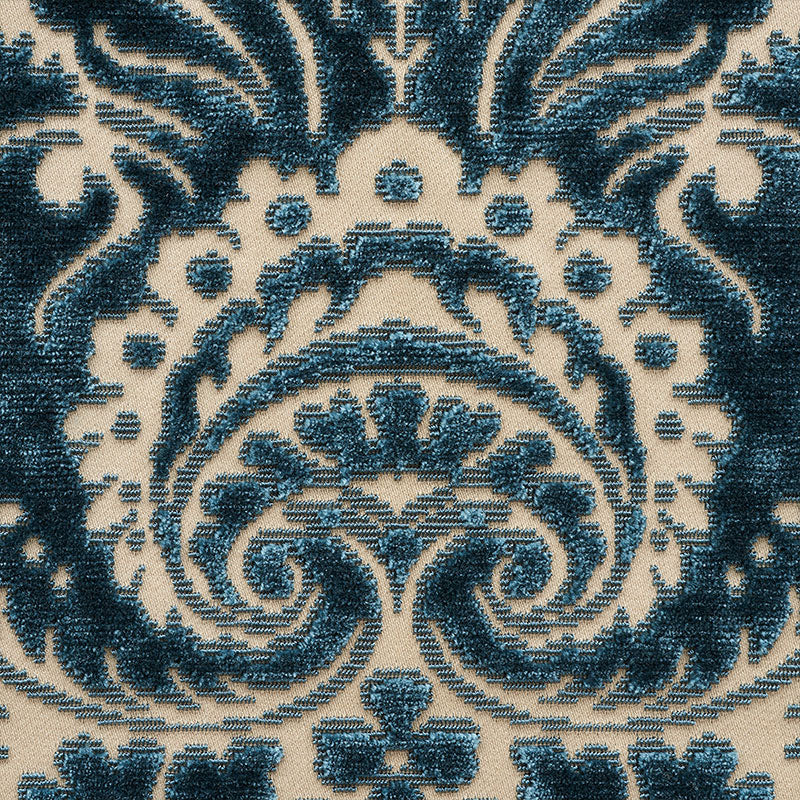 MORIMONT-VELVET-LAKE-SCHUMACHER-74070