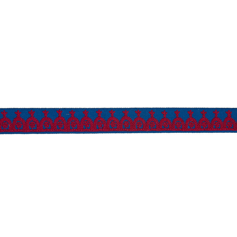 NOELIA-EMBROIDERED-TAPE-RED-ON-BLUE-SCHUMACHER-74156 - Schumacher Recortar
