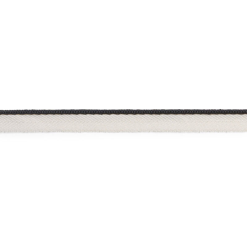 GUSTAVE-SILK-LIP-CORD-NARROW-BLACK-SCHUMACHER-74531 - Schumacher Recortar