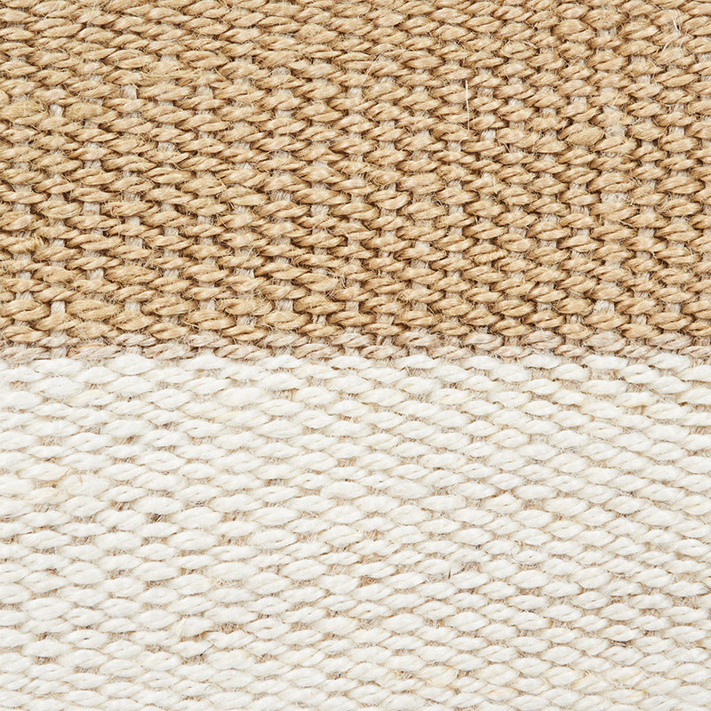 MODERN-NEUTRAL-III-MEDIUM-TAPE-WHITE-GOLD-SCHUMACHER-77040 - Schumacher Trim