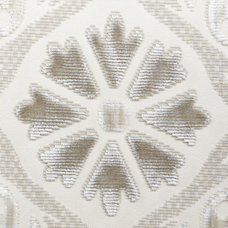 SUZANI-STRIE-VELVET-PEARL-SCHUMACHER-77642