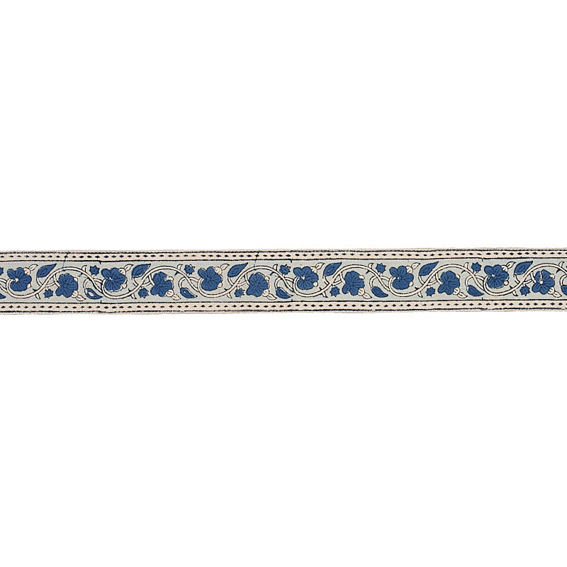 MILA-HAND-BLOCK-PRINT-TAPE-BLUE-SCHUMACHER-78591 - Schumacher Recortar