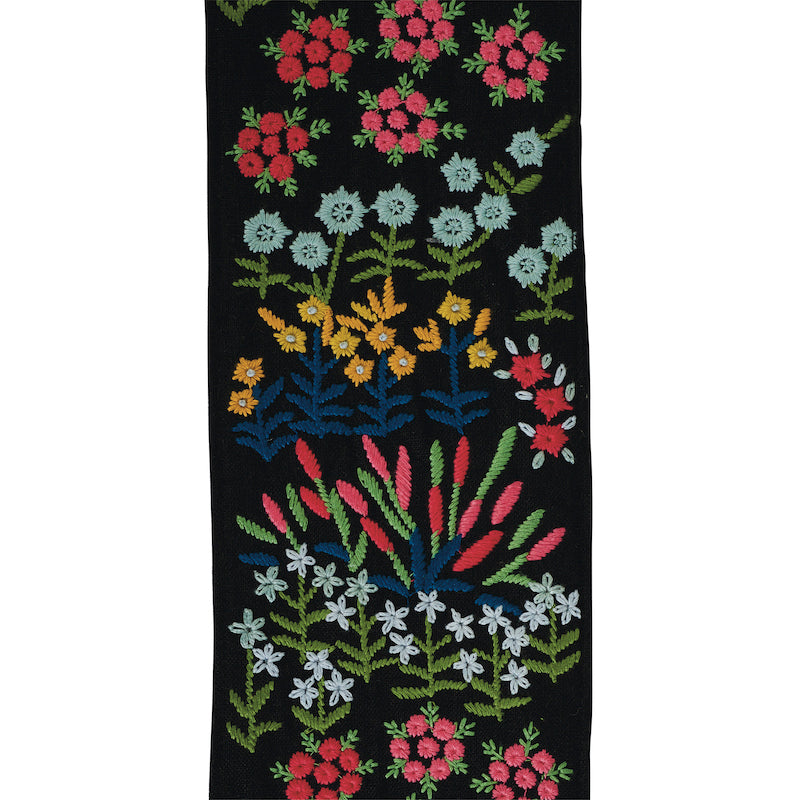 LULA-EMBROIDERED-TAPE-BLACK-SCHUMACHER-79312 - Schumacher Recortar