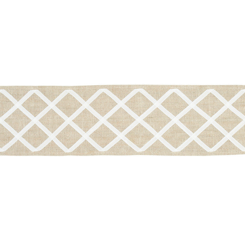 ZELLA-APPLIQUD-TAPE-NATURAL-SCHUMACHER-79442 - Schumacher Recortar