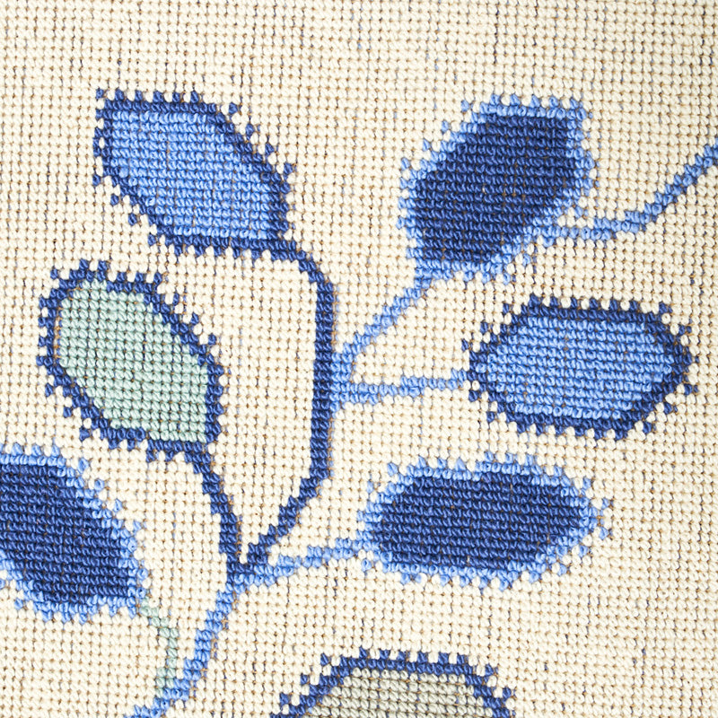 TUMBLE-WEED-PINGL-DELFT-BLUE-SCHUMACHER-79510 - Schumacher Fabric