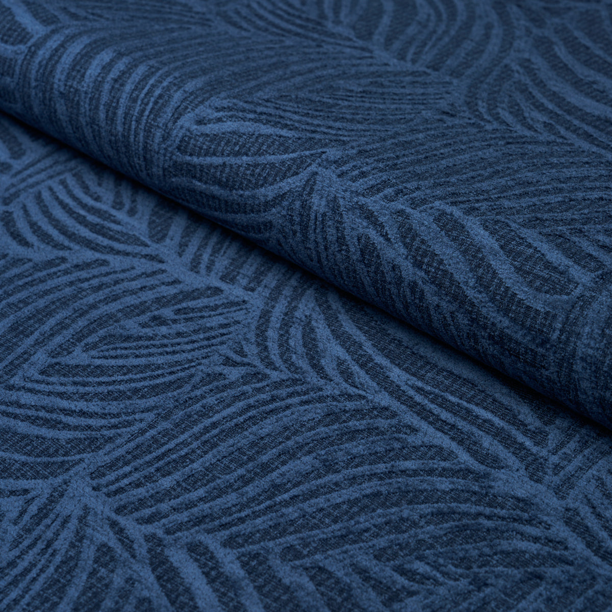 VICENTE-PERFORMANCE-VELVET-INDIGO-SCHUMACHER-79791
