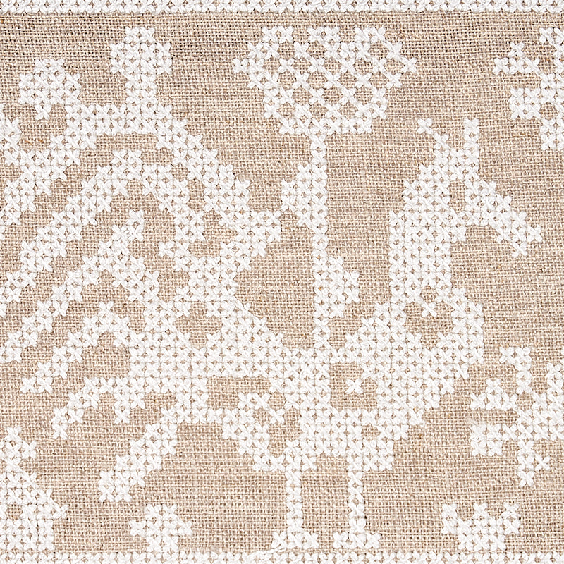 TARPAN-EMBROIDERED-TAPE-NATURAL-SCHUMACHER-80002 - Schumacher Recortar
