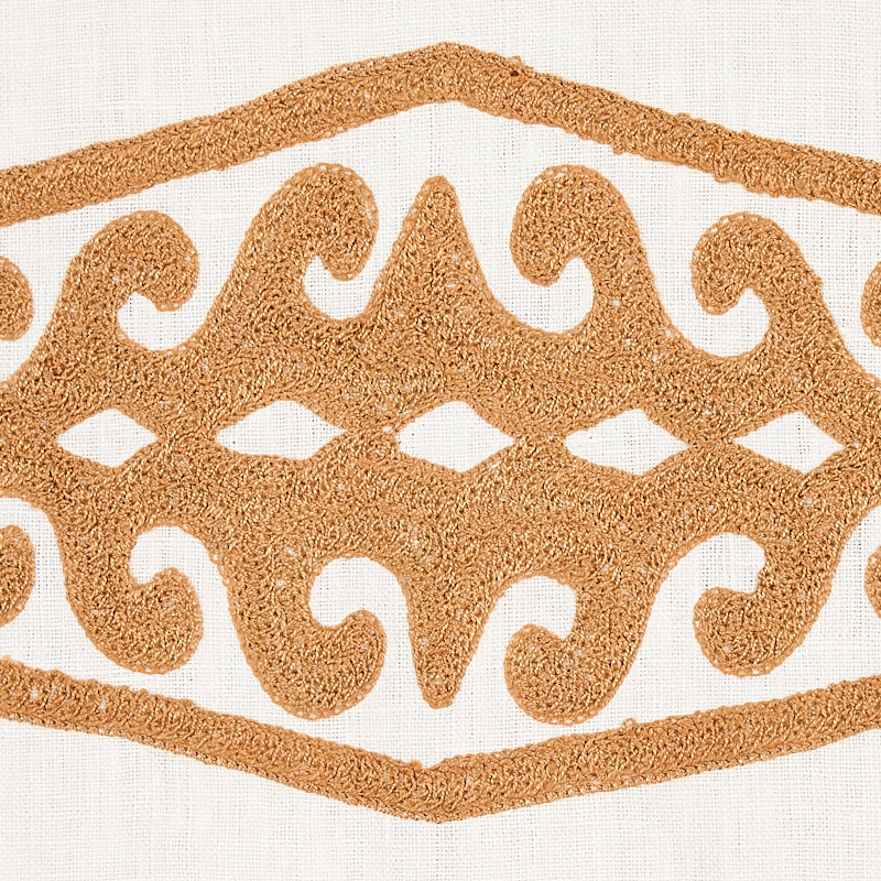 SEEMA-EMBROIDERY-GOLD-SCHUMACHER-80212