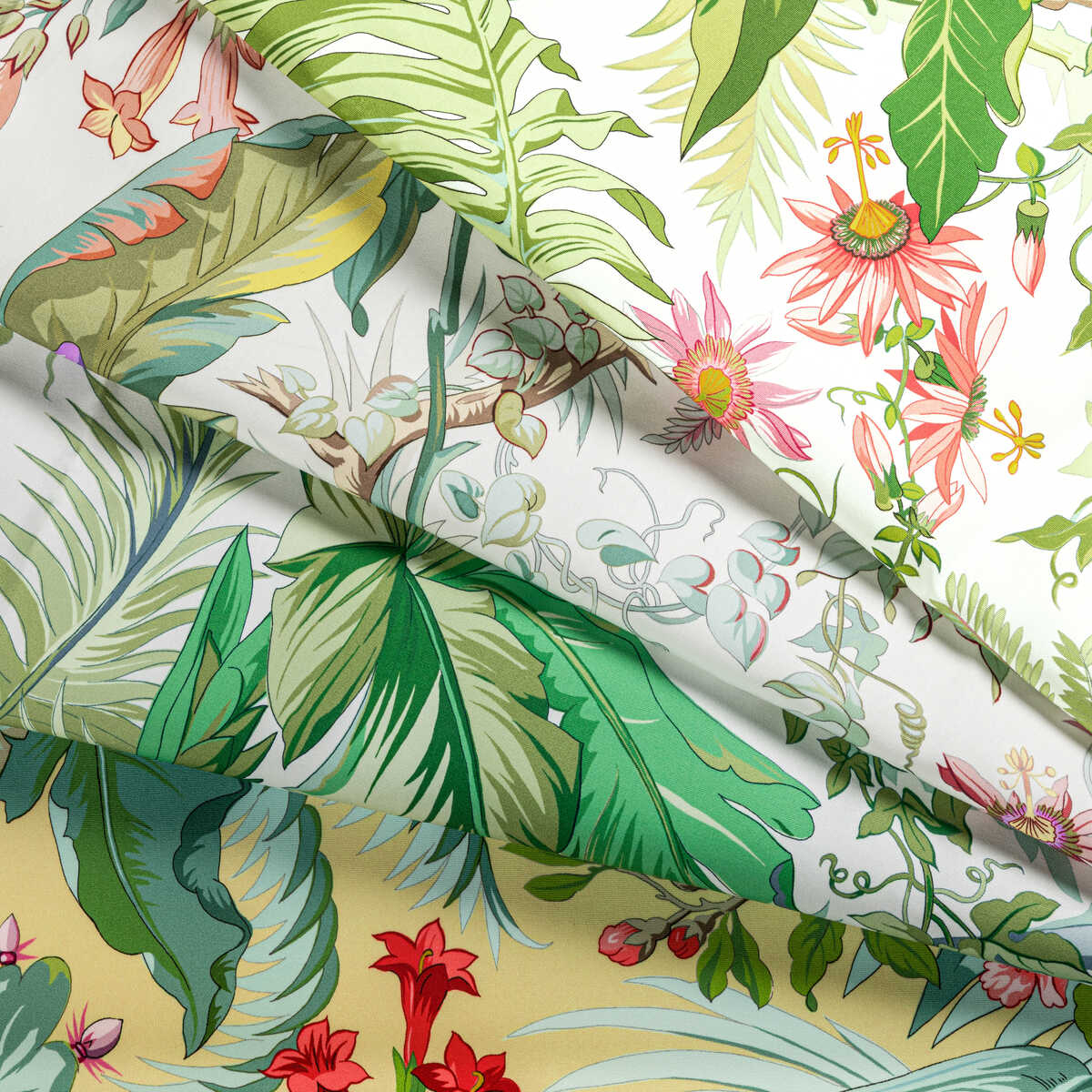 Majorelle Print - Mist - BRUNSCHWIG & FILS Fabric