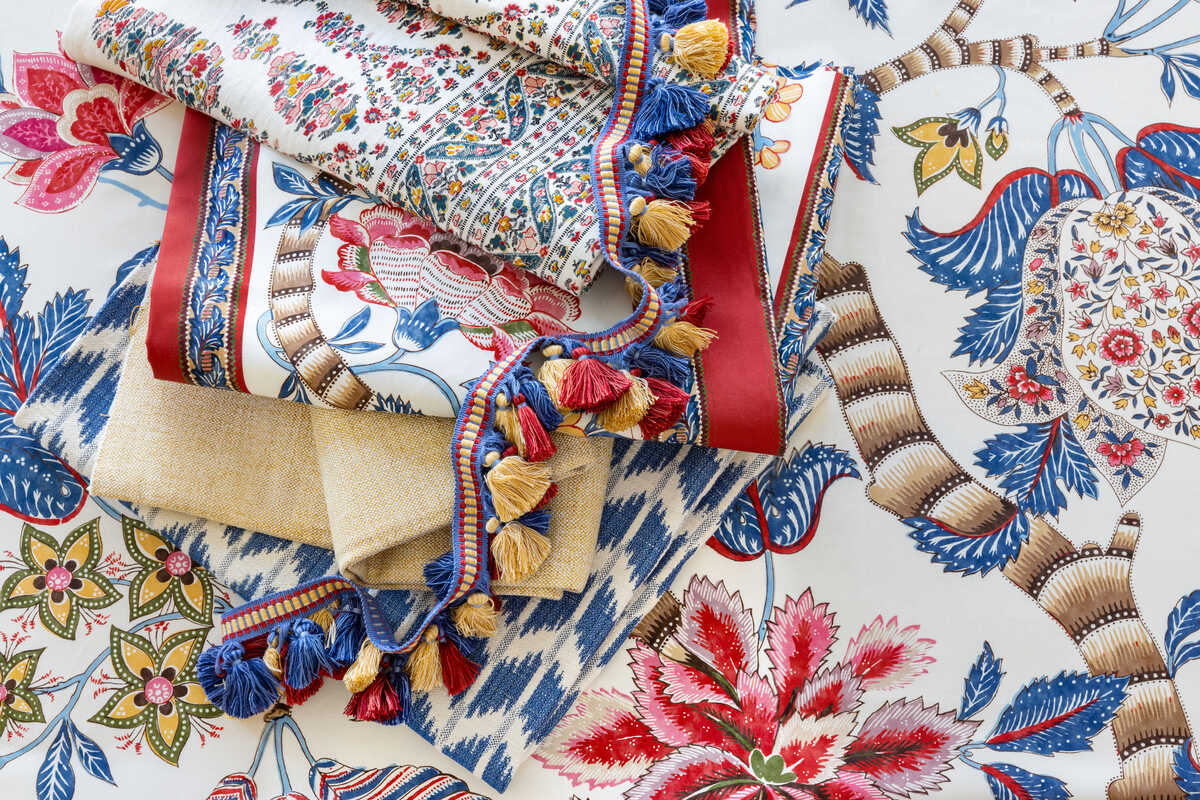 Lauris Print - Red/Blue - BRUNSCHWIG & FILS Fabric