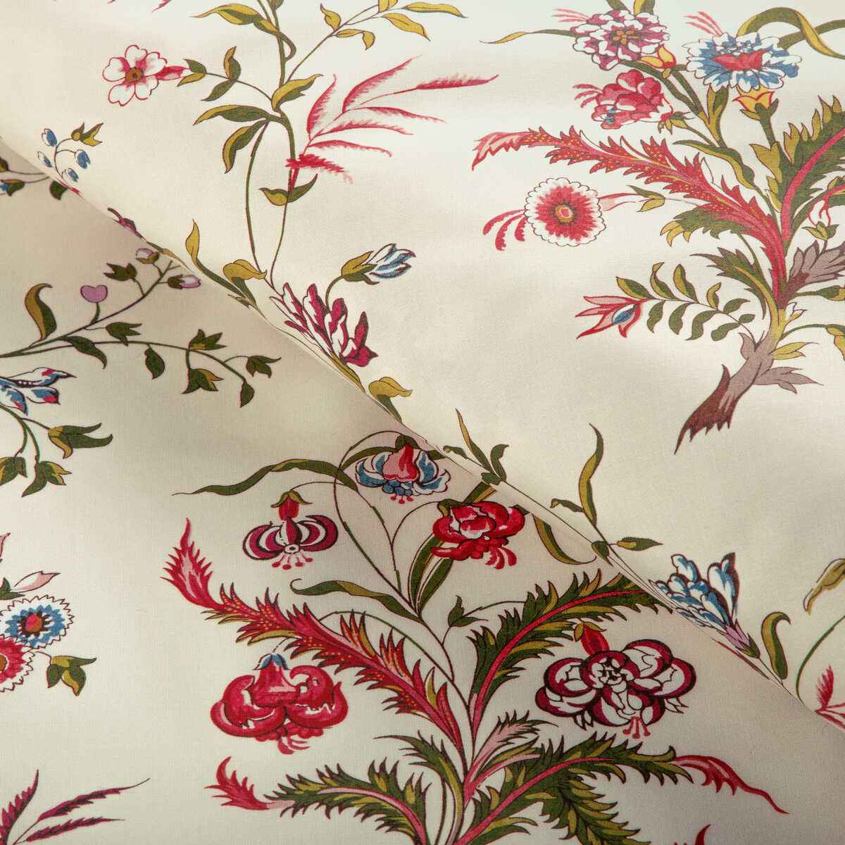 802310716300 Chancay Print Beige Multi Brunschwig Fils Fabric - BRUNSCHWIG & FILS Fabric