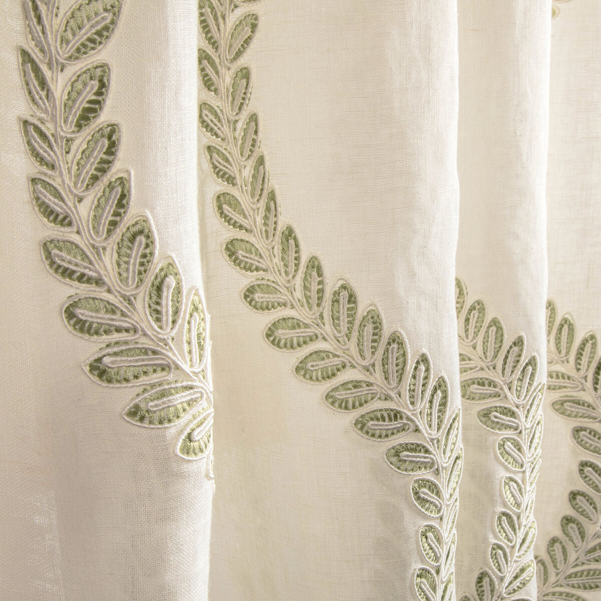 Camus Sheer - Leaf - Brunschwig & Fils Fabric