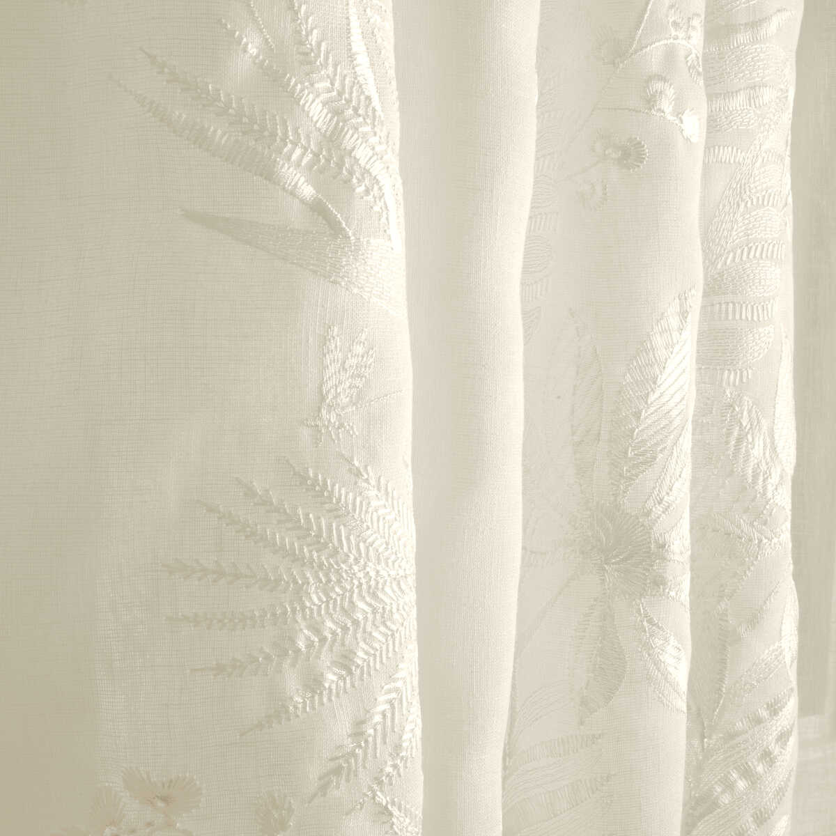 Manda Sheer - 1 - BRUNSCHWIG & FILS Fabric