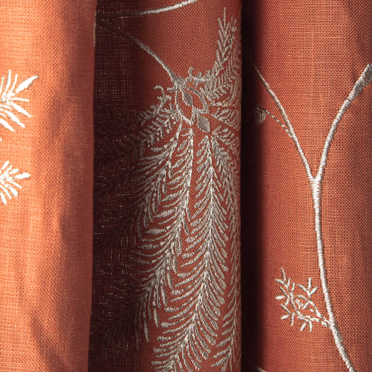 Maelle Emb - Terracotta - BRUNSCHWIG & FILS Fabric