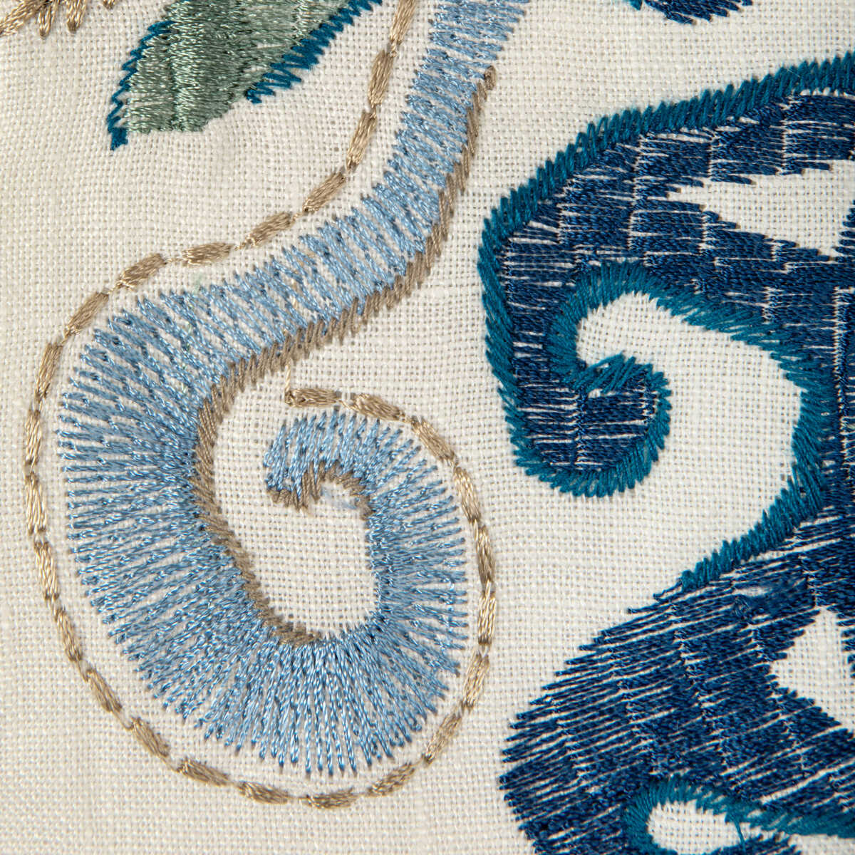 Lavali Emb - Blue/Sky - BRUNSCHWIG & FILS Fabric