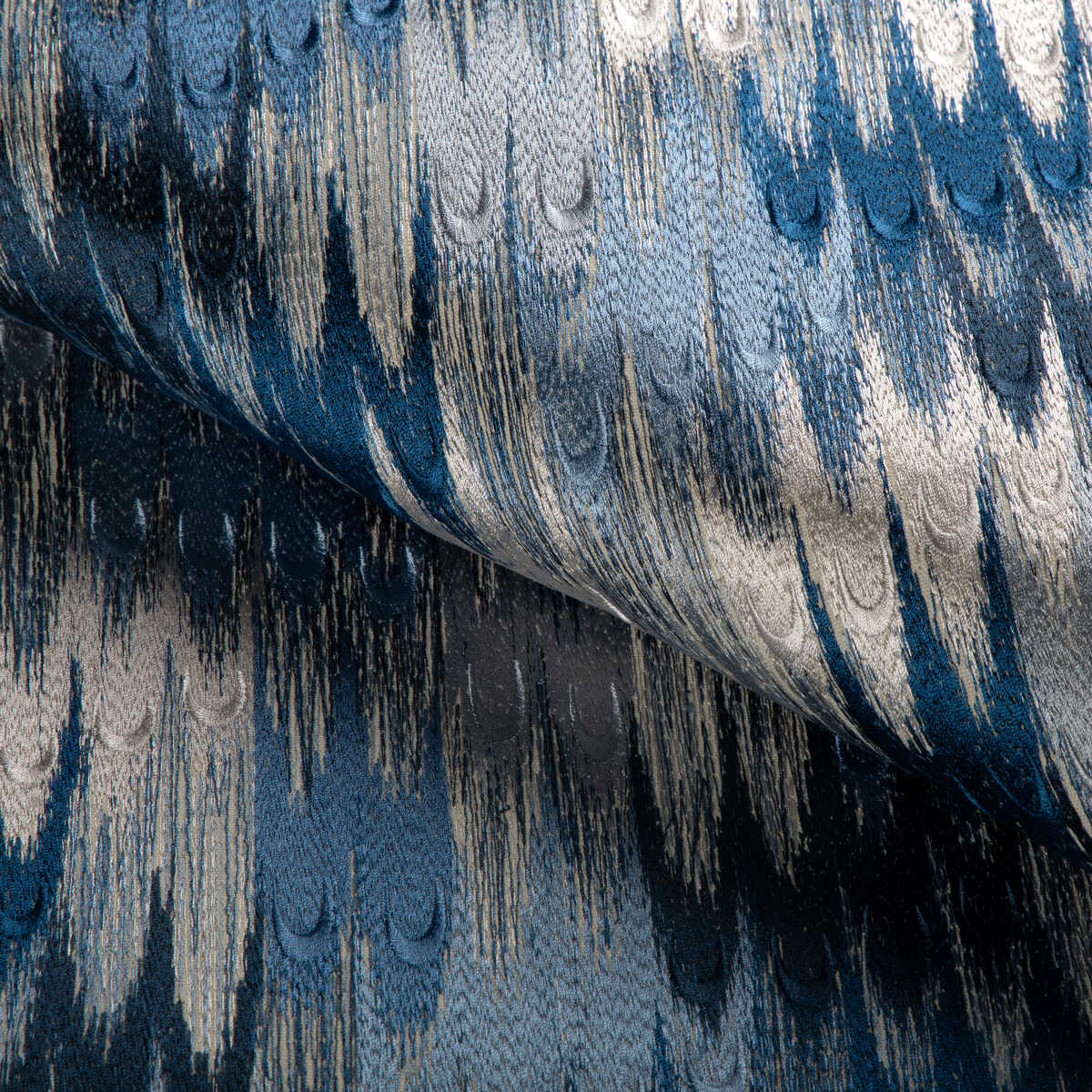 Duval Emb - Sky/Lapis - BRUNSCHWIG & FILS Fabric