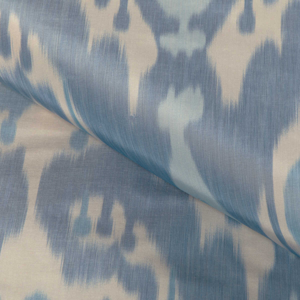 Bukara Warp Print - Blue - BRUNSCHWIG & FILS Tela