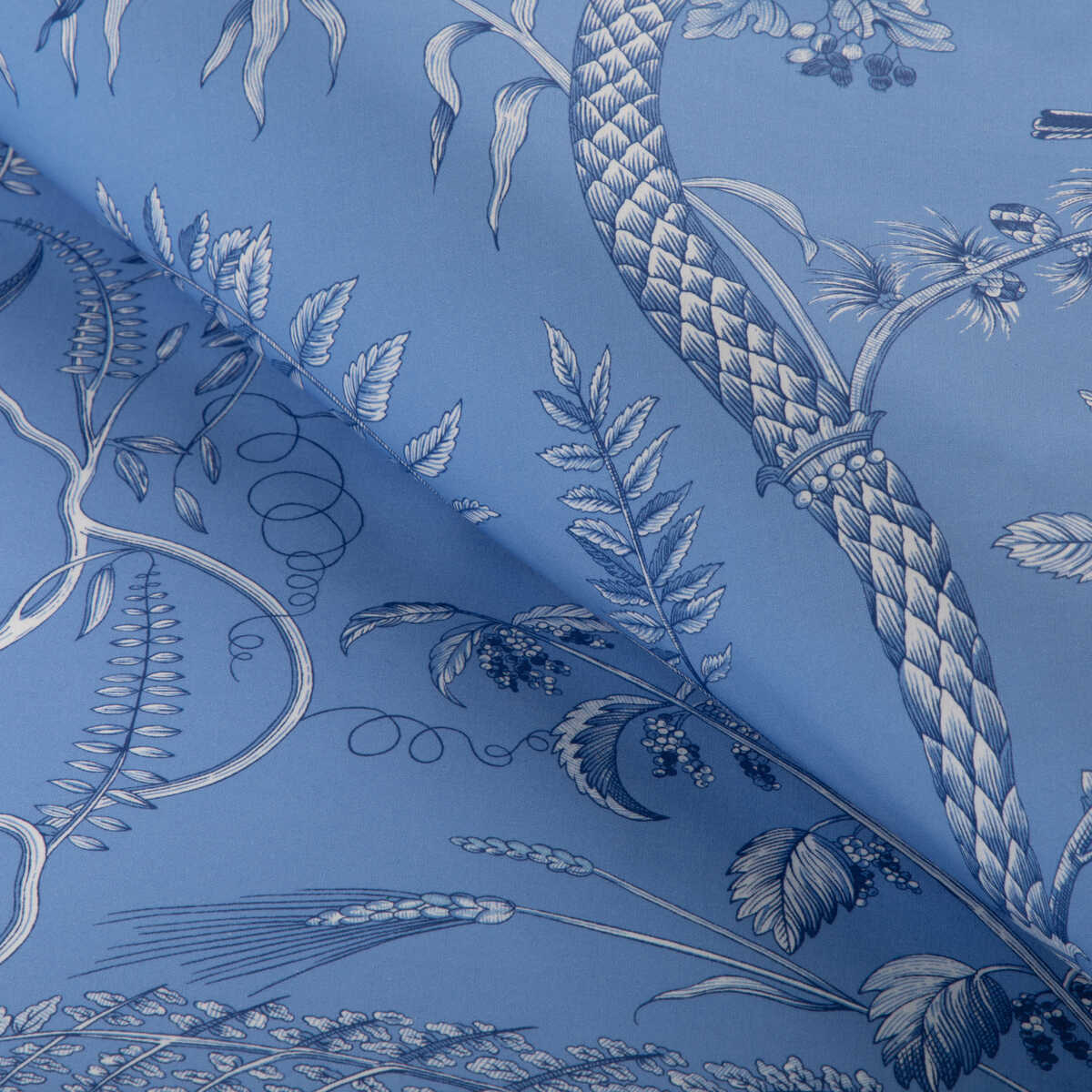 Bird And Thistle Ii - Blue - BRUNSCHWIG & FILS Fabric