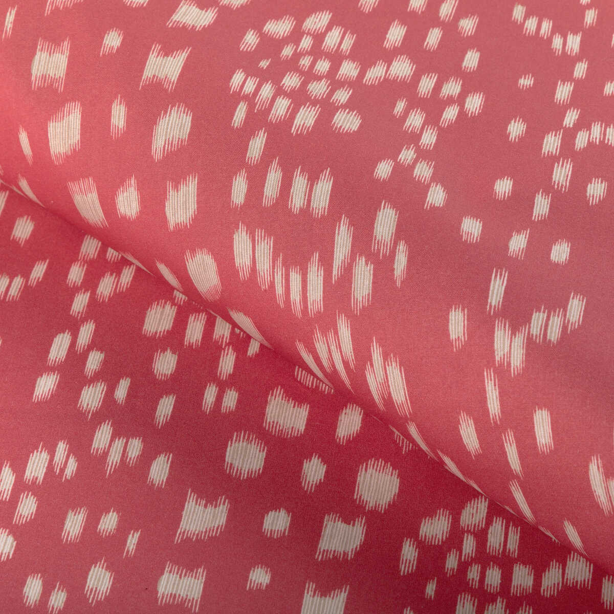 Les Touches Reverse - Pink - BRUNSCHWIG & FILS Fabric