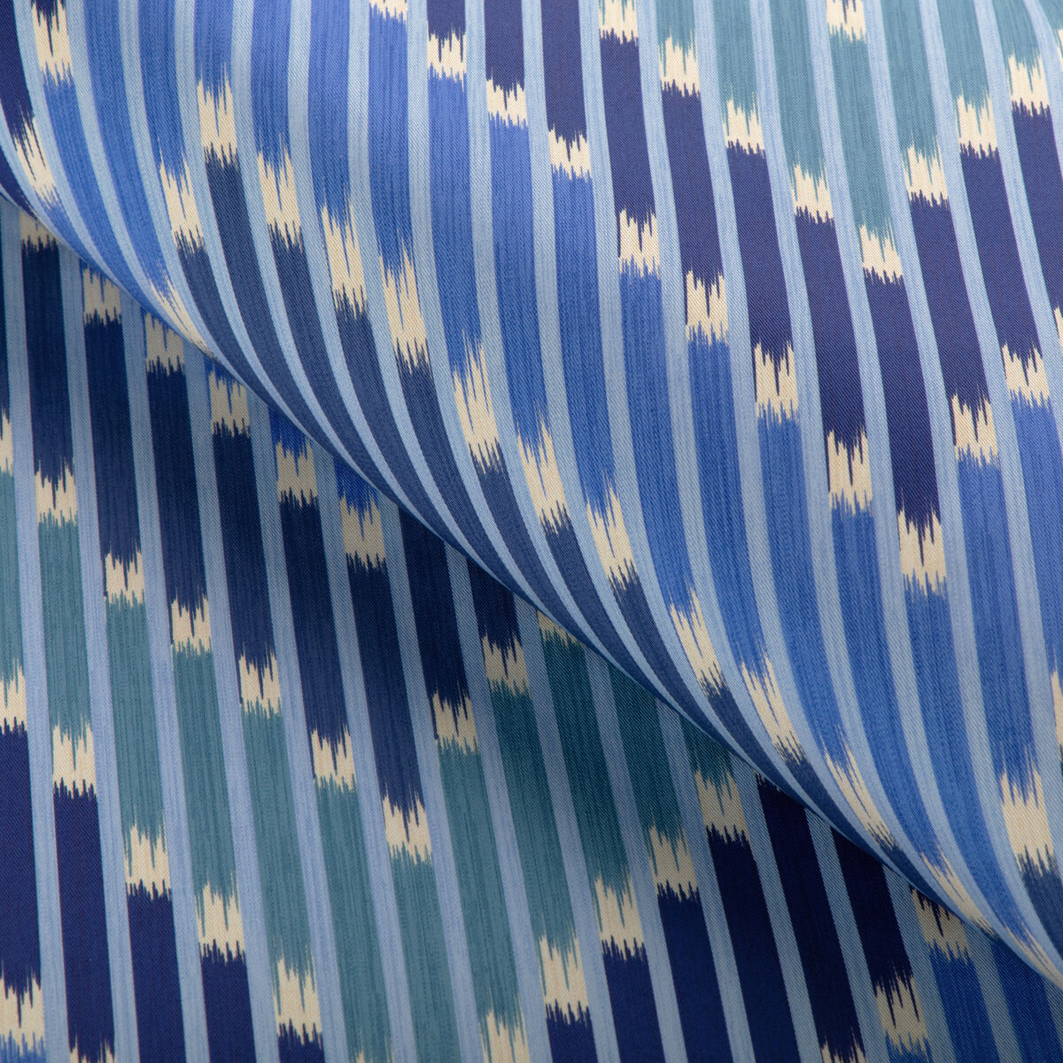 Cascade Print - Blue/Sky - Brunschwig & Fils Fabric