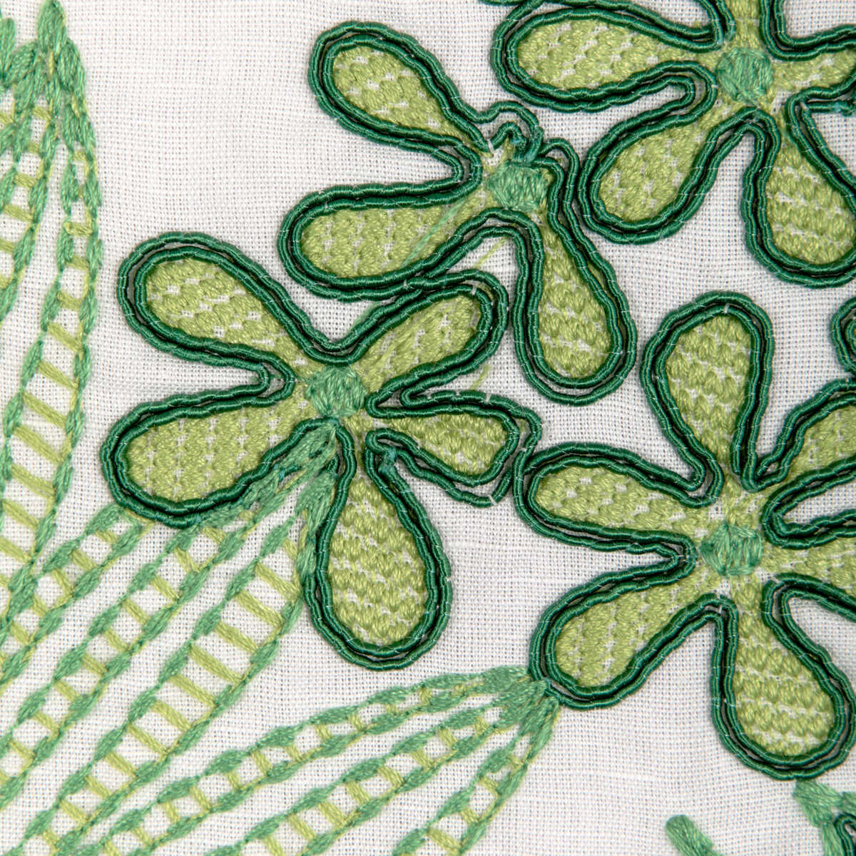 Woodruff Emb - Leaf - BRUNSCHWIG & FILS Tela