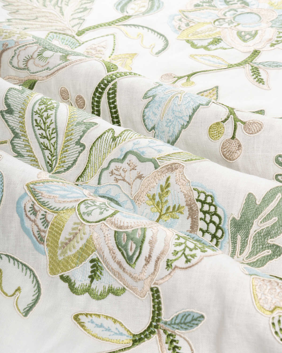 Sierre Emb - Pool - BRUNSCHWIG & FILS Fabric