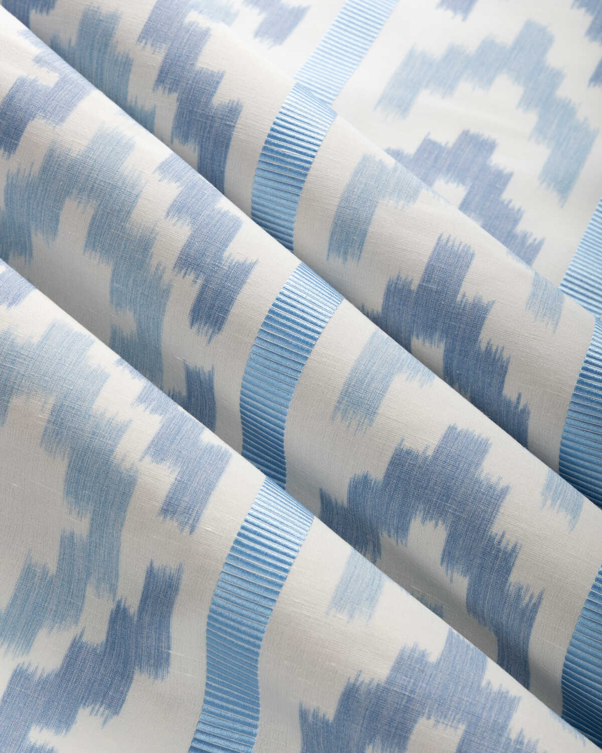 Sarlat Warp Print - Blue - BRUNSCHWIG & FILS Fabric