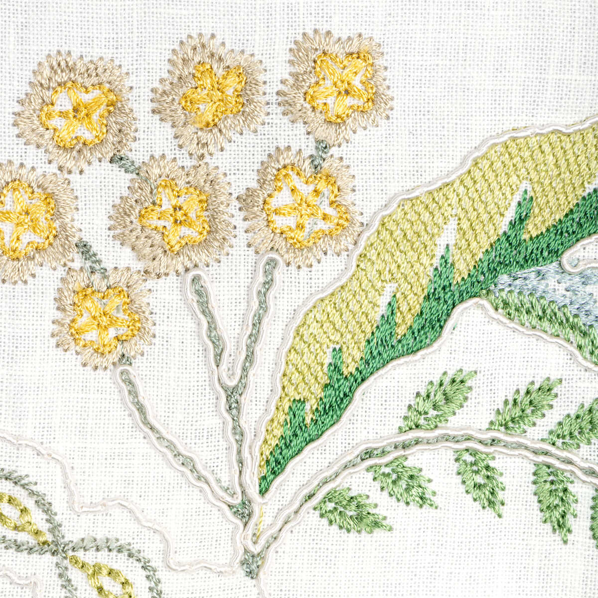 Genive Emb - Vert/Soleil - BRUNSCHWIG & FILS Fabric
