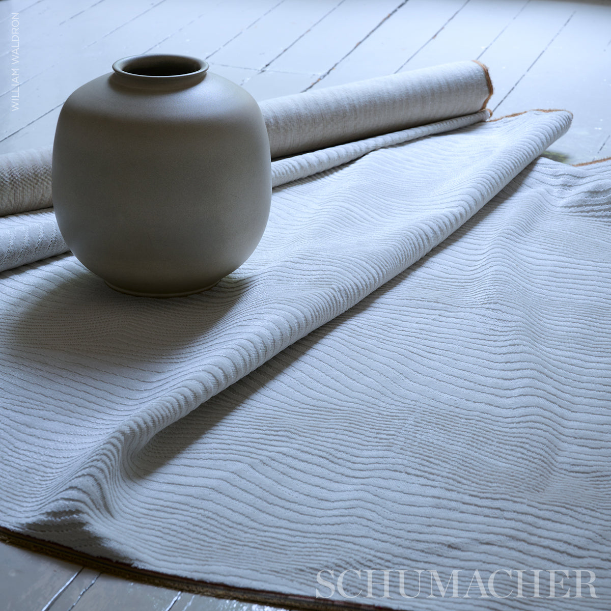 GUNTA-CUT-VELVET-IVORY-SCHUMACHER-80360 - Schumacher Fabric