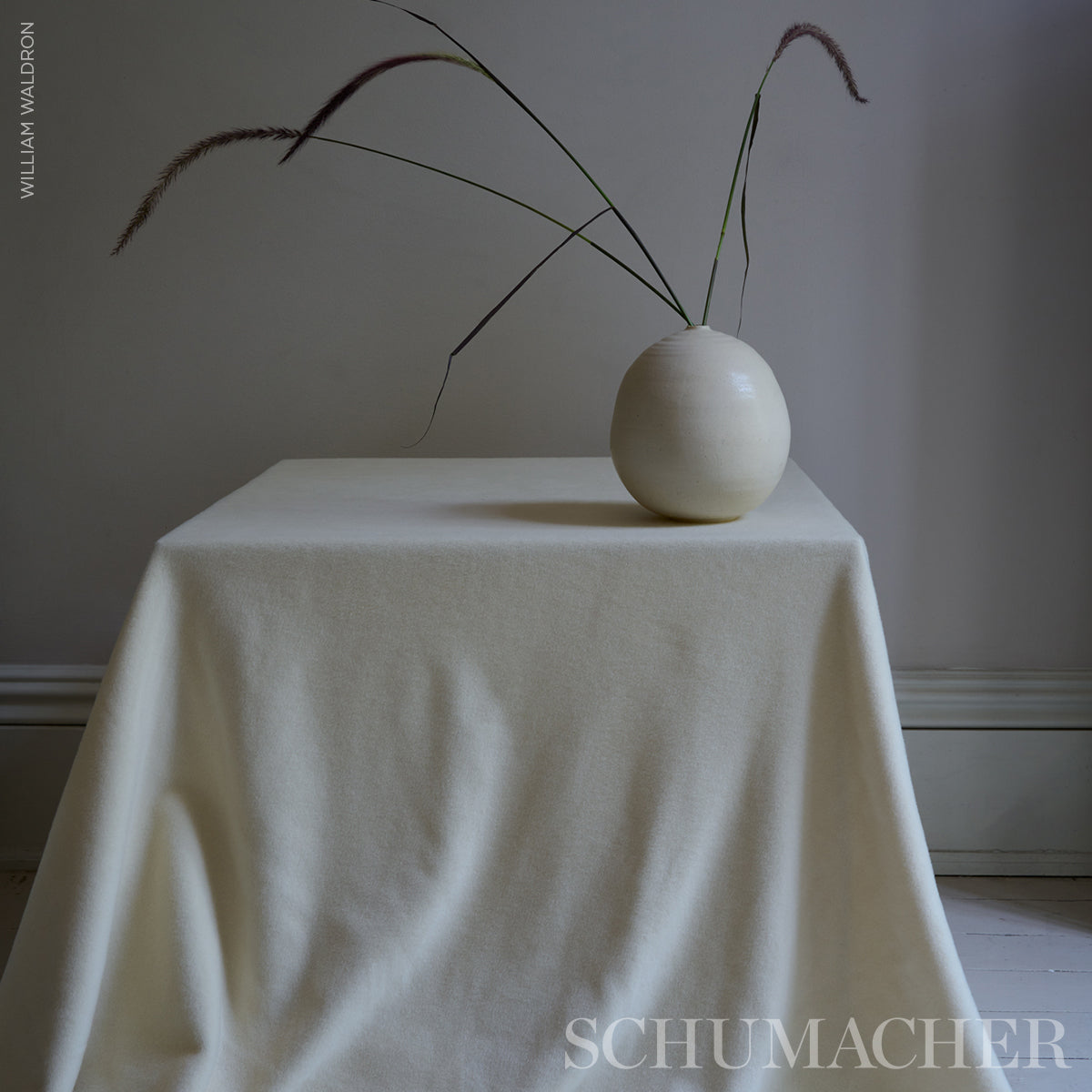 KARLA-FLEECED-WOOL-IVORY-SCHUMACHER-80514 - Schumacher Tela