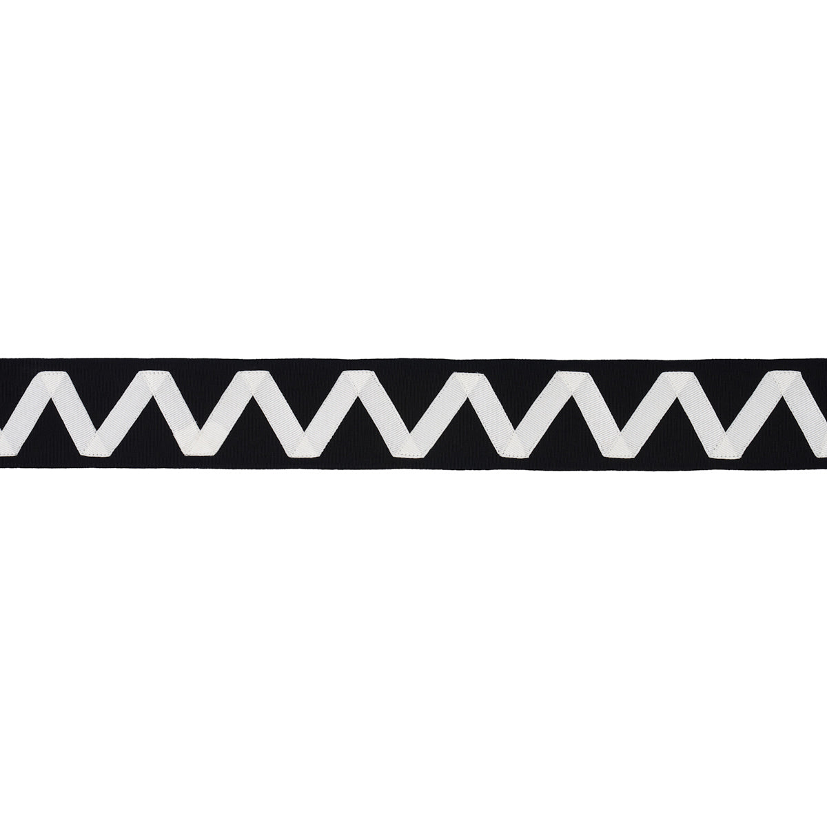 LEGERE-APPLIQU-TAPE-IVORY-ON-BLACK-SCHUMACHER-80871 - Schumacher Trim
