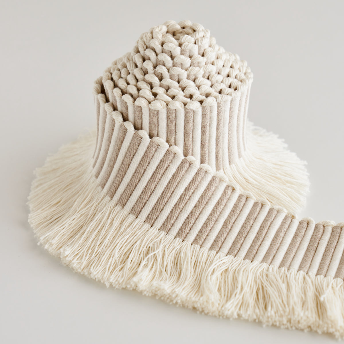 GRAPHIC-FRINGE-IVORY-SCHUMACHER-81210 - Schumacher Trim