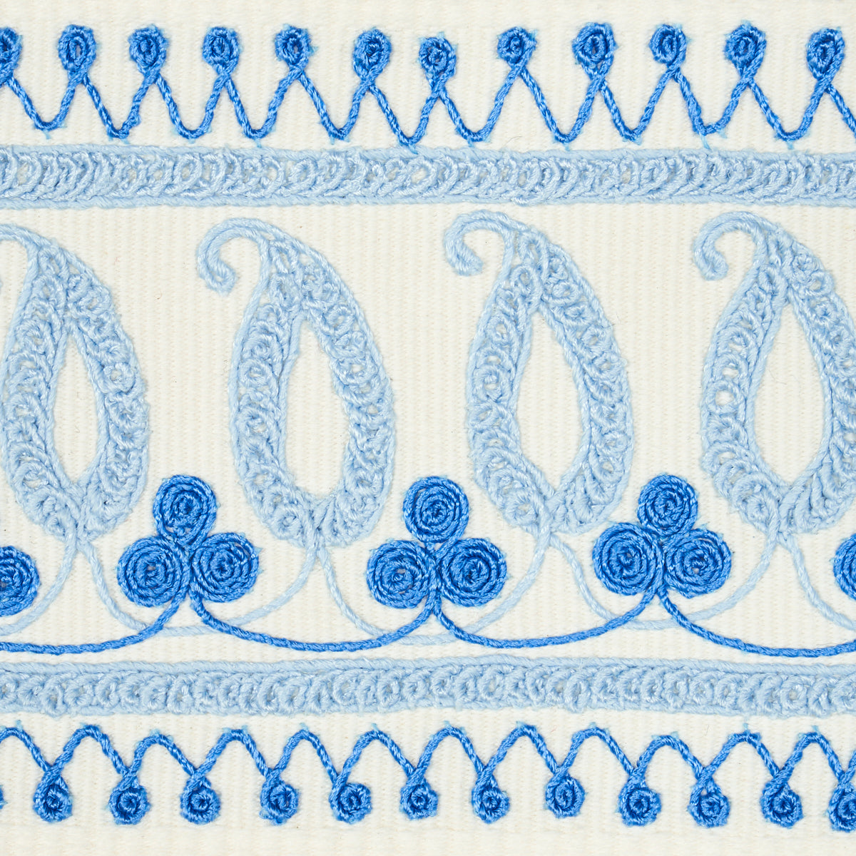 PAISLEY-EMBROIDERED-TAPE-BLUES-SCHUMACHER-81230 - Schumacher Trim
