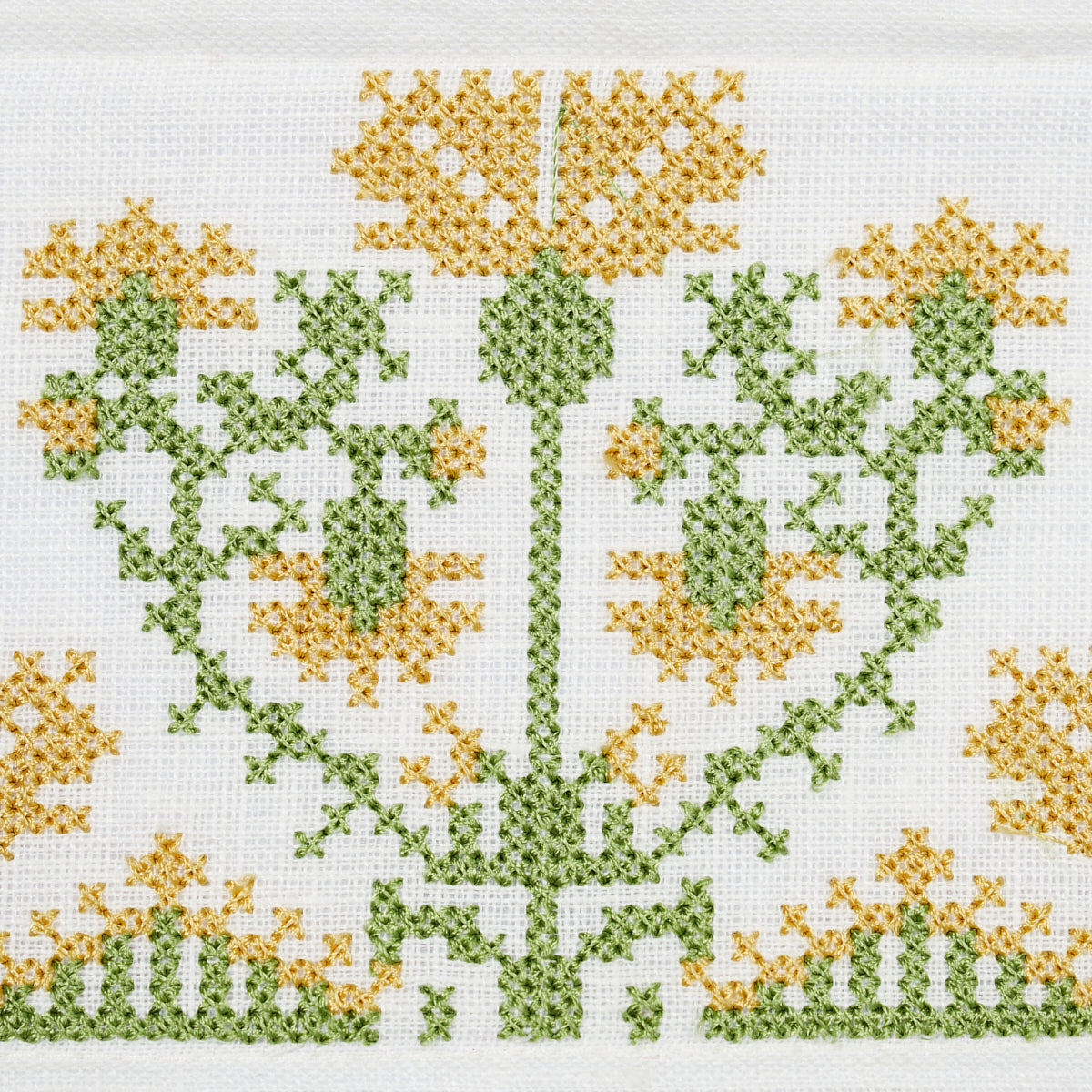 CUSTIS-EMBROIDERED-TAPE-MARIGOLD-SCHUMACHER-81663 - Schumacher Trim