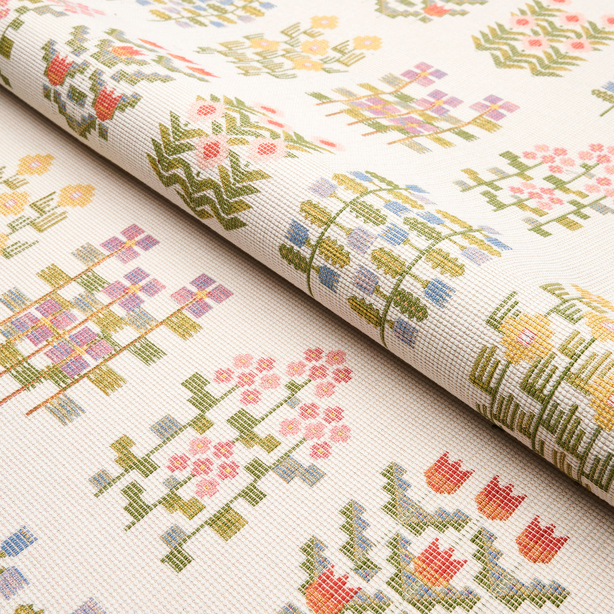 ANNIKA-FLORAL-TAPESTRY-MULTI-ON-IVORY-SCHUMACHER-81970 - Schumacher Fabric