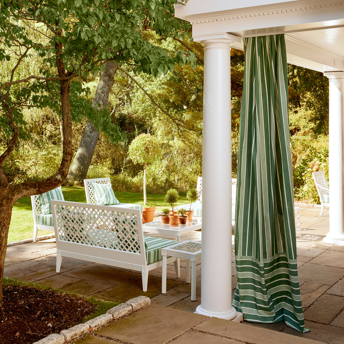 HAMPTON-STRIPE-INDOOR-OUTDOOR-EMERALD-SCHUMACHER-82302 - Schumacher Fabric