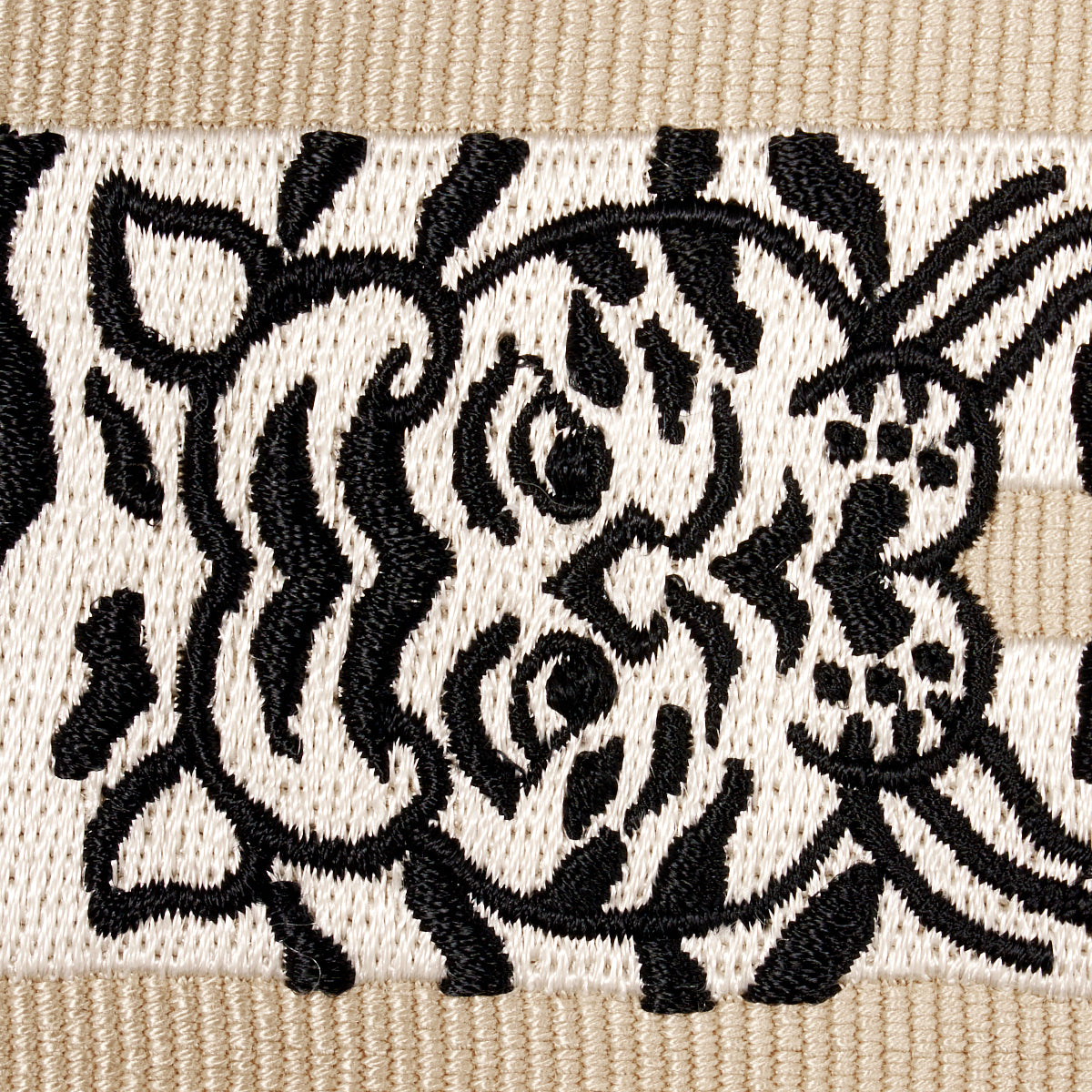 LE-TIGRE-EMBROIDERED-TRIM-NEUTRAL-SCHUMACHER-82510 - Schumacher Trim