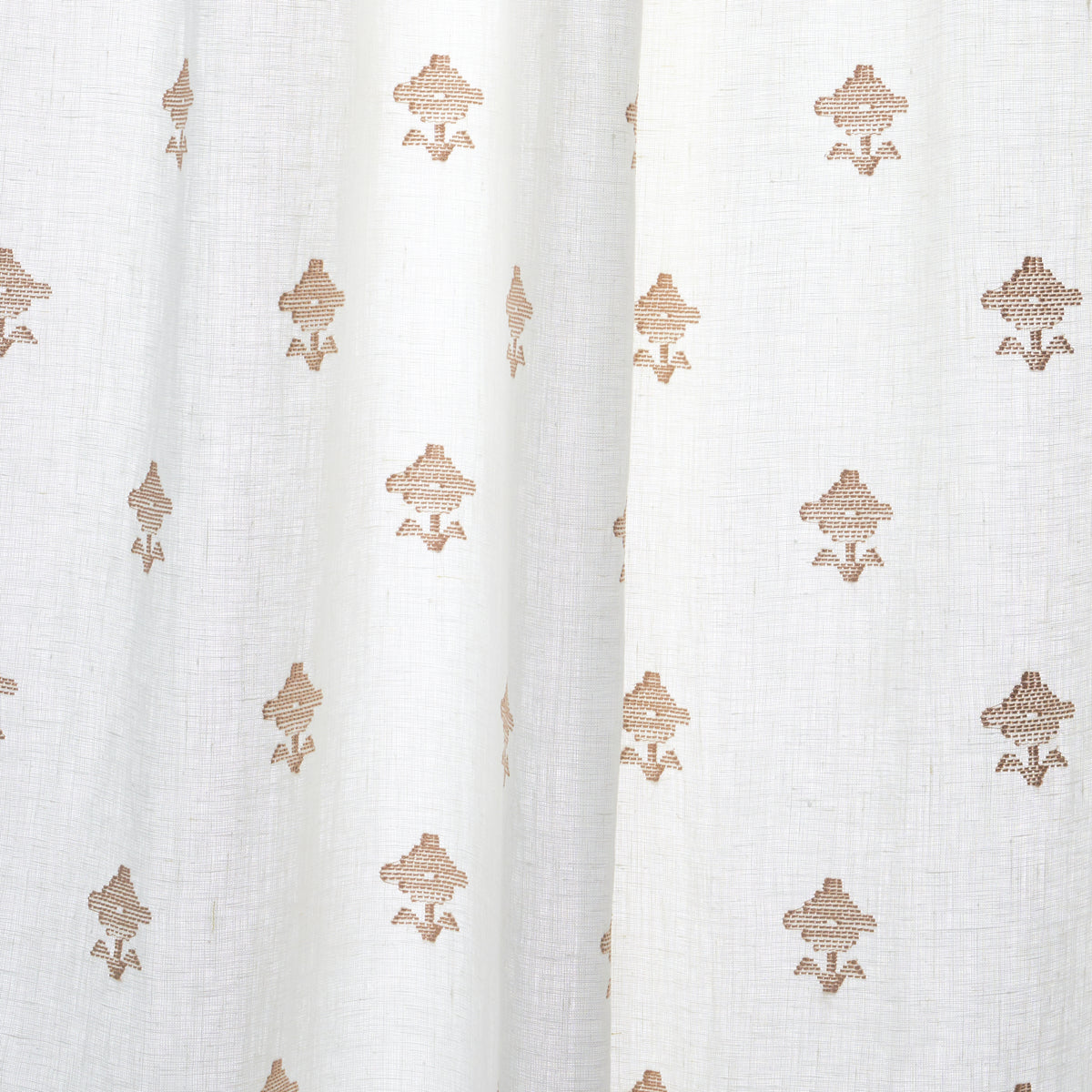 RUBIA-SHEER-IVORY-SCHUMACHER-82550 - Schumacher Fabric
